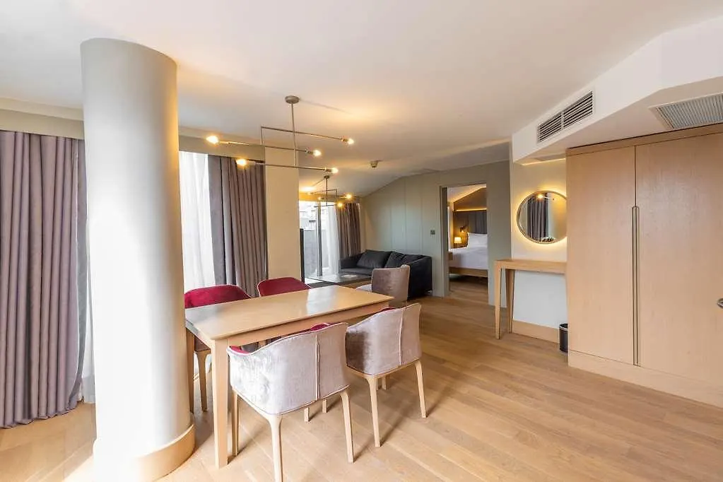 Radisson Hotel Istanbul Harbiye Gerze